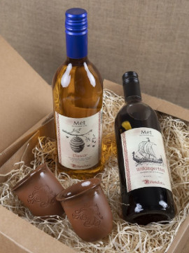 Wine gift boxes