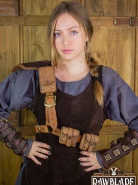 Rogue leather harness with pockets