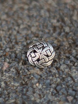 Button with Celtic knot silver