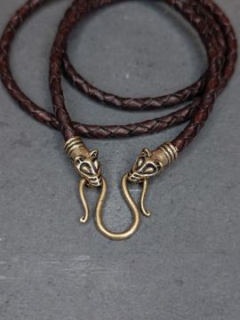 Viking leather necklace "Wolf's head" brown