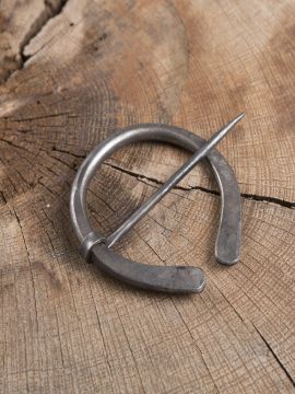 Brooch with flattened ends