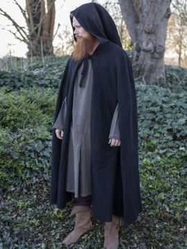 Hooded cape with arm slits black