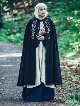 Hooded cape with embroidery black