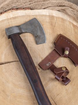 Bearded axe with damascus blade