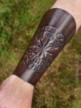 Leather bracers with Vegvísir embossing