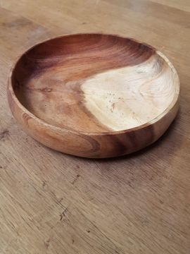 flat wooden bowl