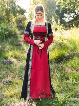 Medieval dress Eleanor red-black