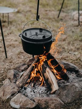 Cast iron fire pot 9 liters