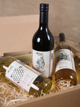 Gift box with 3 bottles of mead