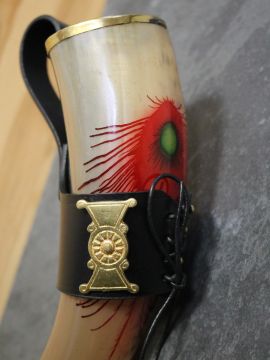 Drinking Horn set with peacock eye