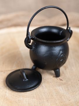 Witch's cauldron with handle