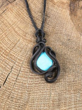 Pendant with turquoise