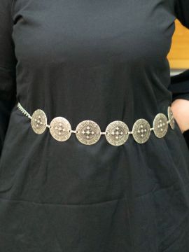 Chain belt with antique silver cross pattern