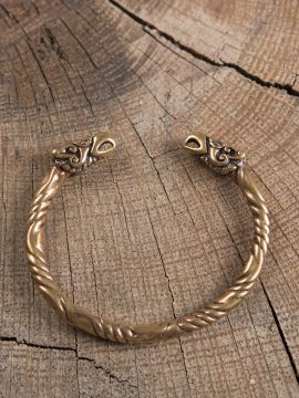 Bronze bangle with raven heads