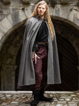 Wool cape with dragon clasp gray