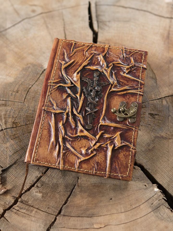 Leather book Excalibur medium