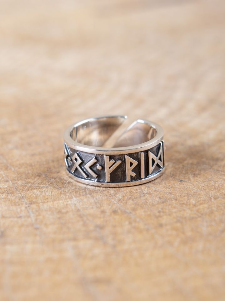 Runic ring in 925 sterling silver