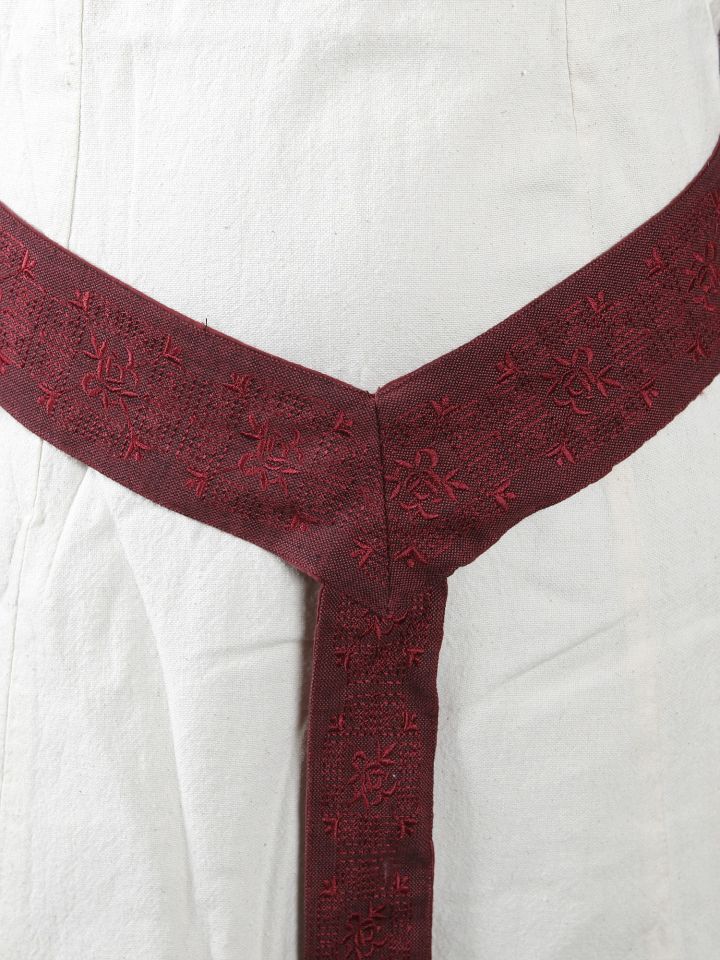 Fabric belt with embroidery red