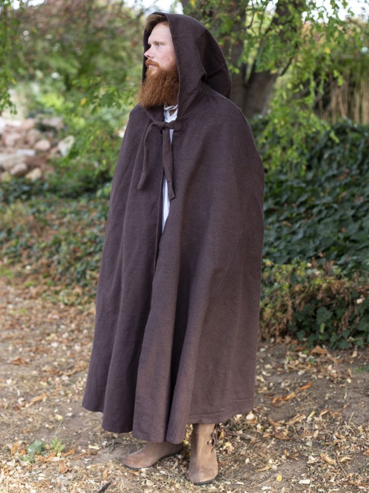 Hooded cape made of brown cotton