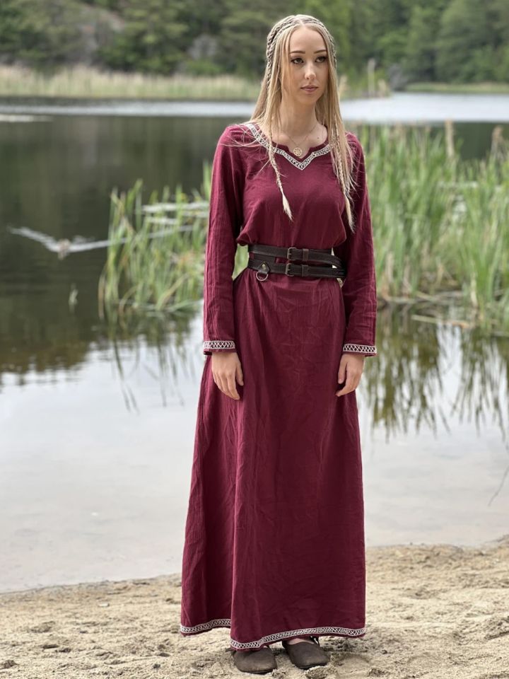 Viking dress Brigida red