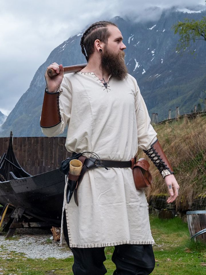 Viking tunic nature