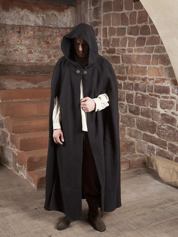 Walkloden cape in black Length from shoulder 140 cm