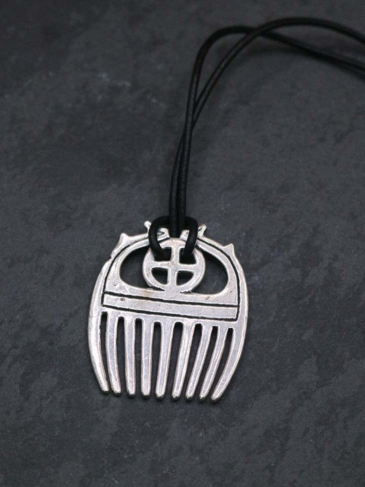 Silver-plated comb pendant