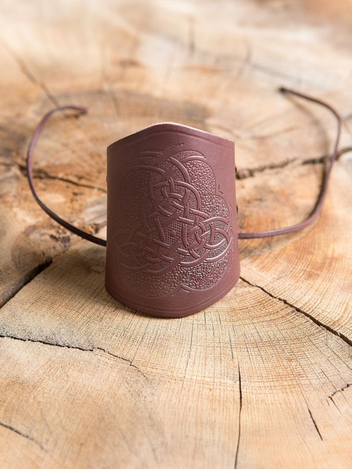 Arm cuff embossed Celtic knot brown