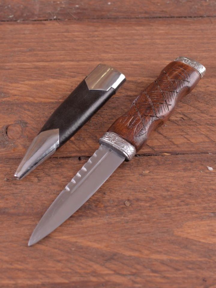 Sgian Dubh with scabbard