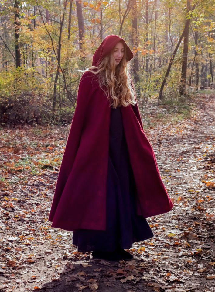 Wool cape with embroidery and brooch, red