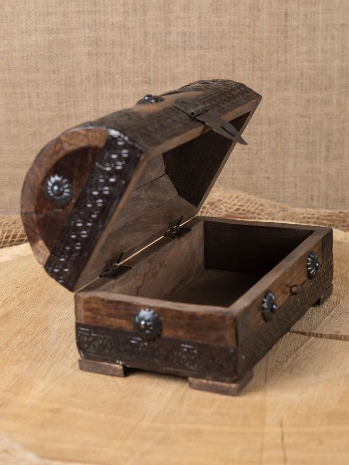 Pirate chest large 10