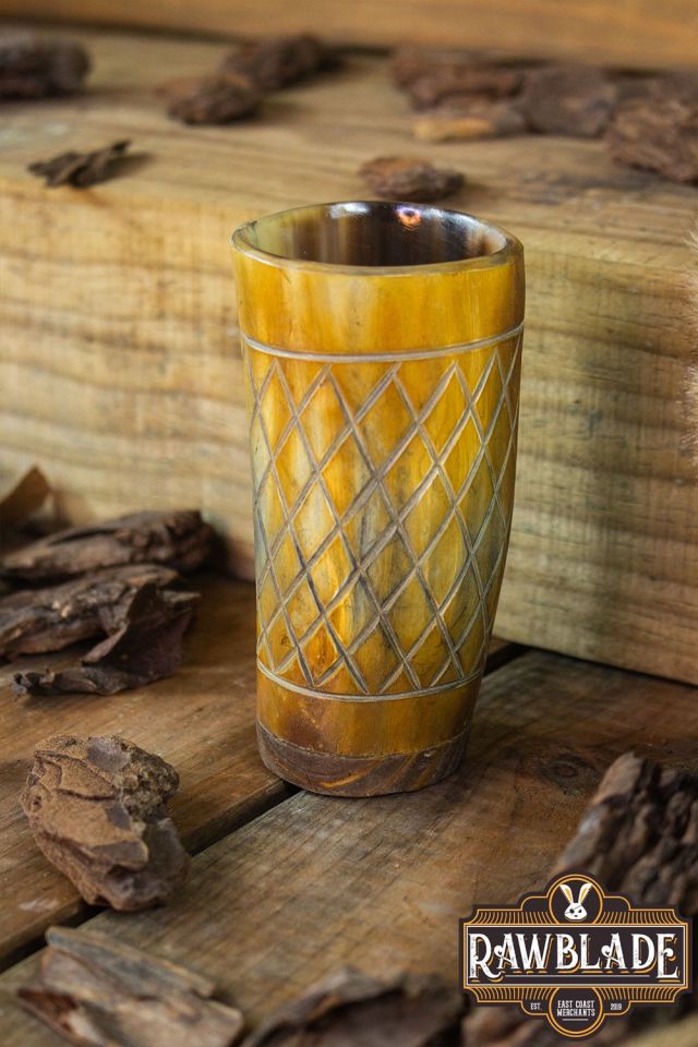 Ribbed horn cup 2