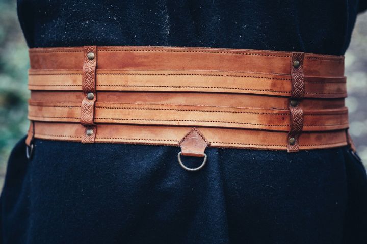 Robust Viking belt Loki cognac brown 2