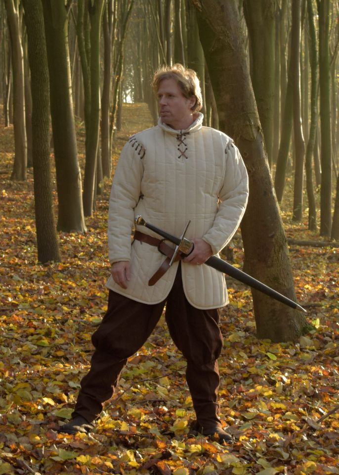 Long gambeson with detachable sleeves natural 2