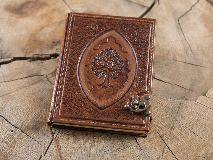 Leather book "Arbor" medium 2