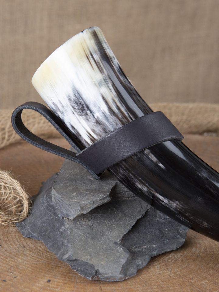 Drinking horn holder for 0.5 liter 2