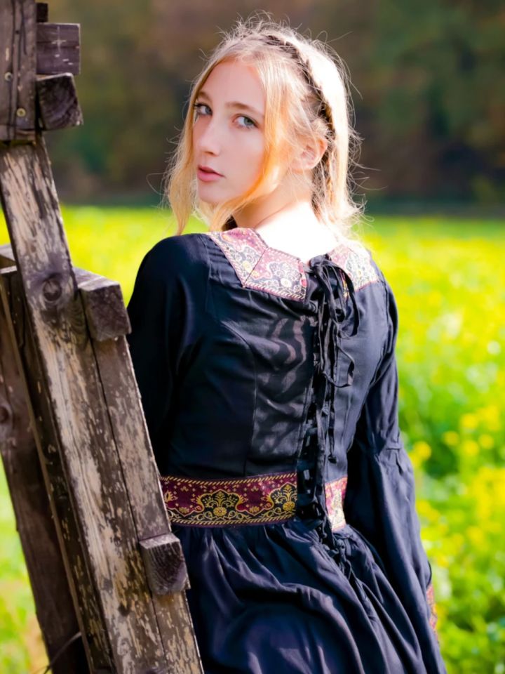 Burgundy medieval dress in black 2