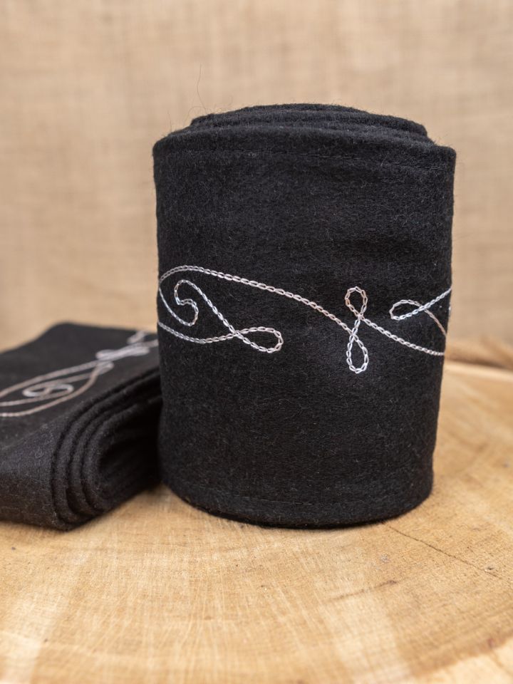 Wool calf wrap with embroidery black 2