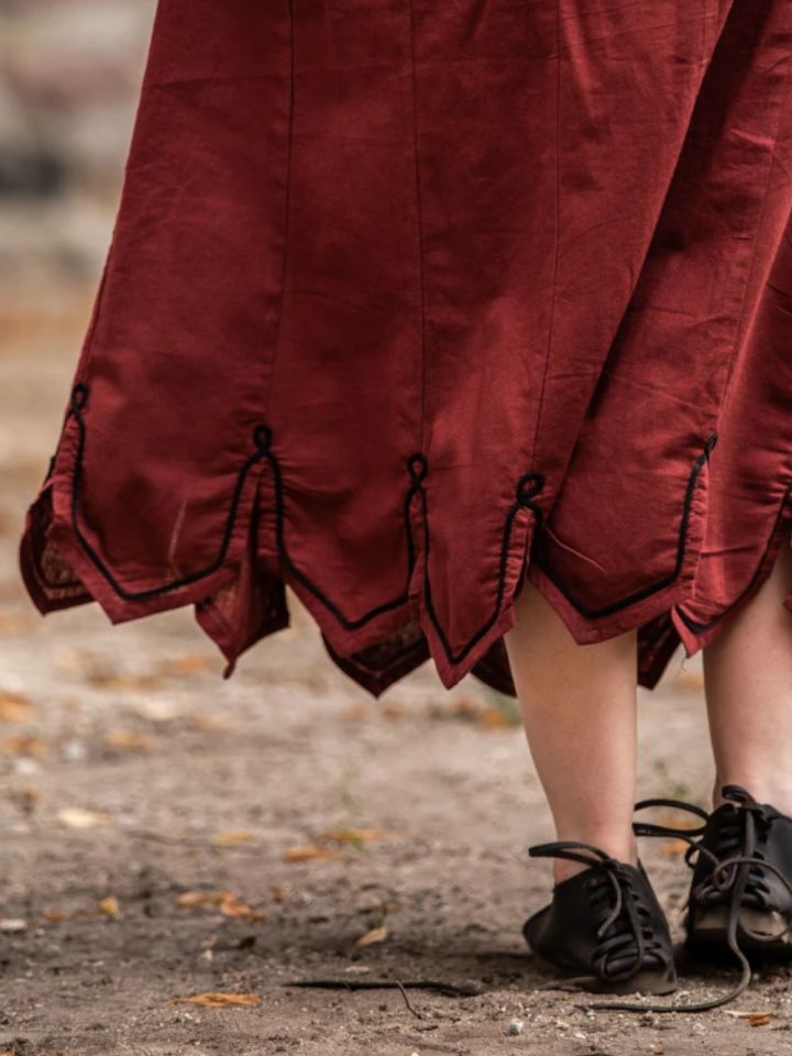 Medieval skirt with red embellishment XXXL 2