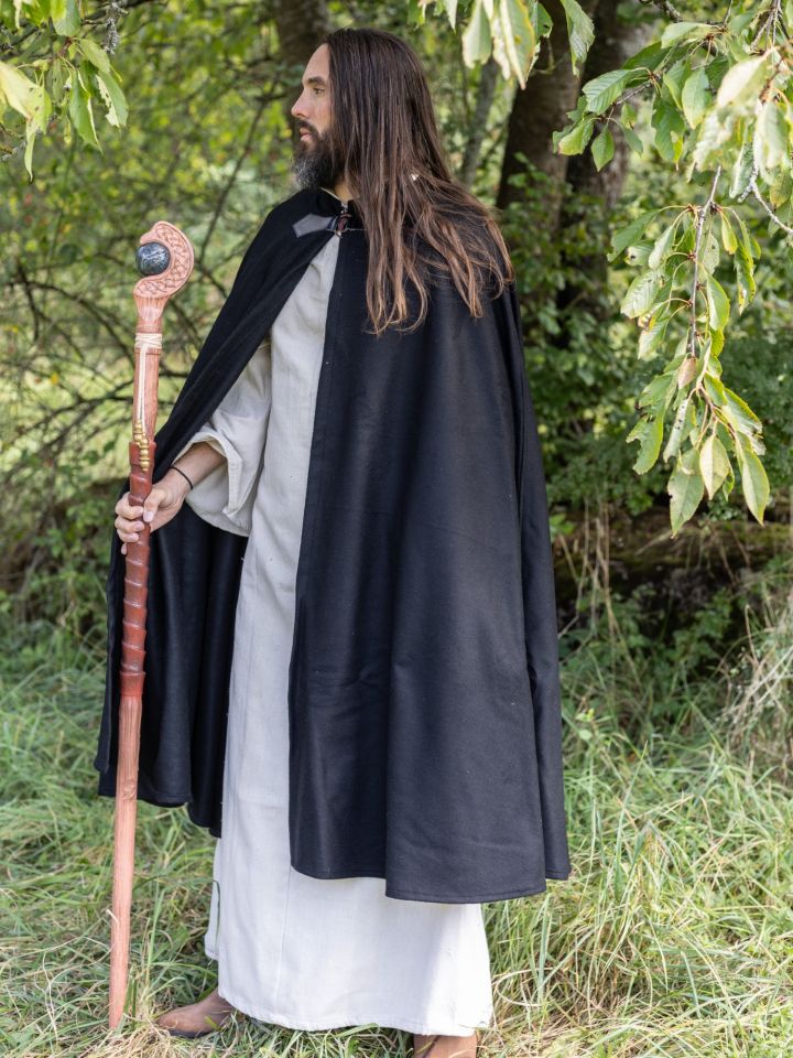 Wool cape without hood black 2