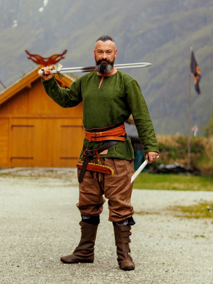 Viking tunic Ivar green 2