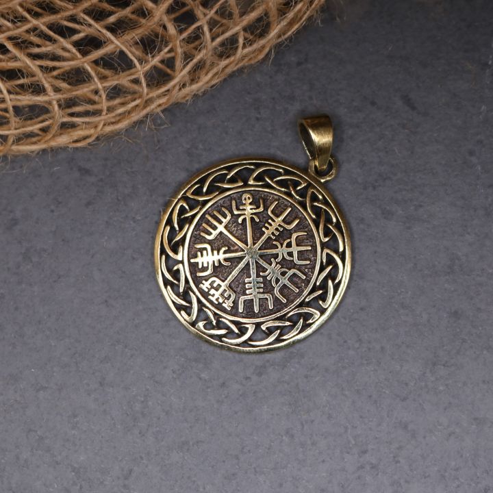 Chain pendant Vegvisir with knot pattern bronze 2