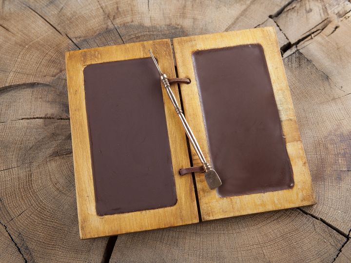 Writing tablet / wax tablet with bronze stylus 2