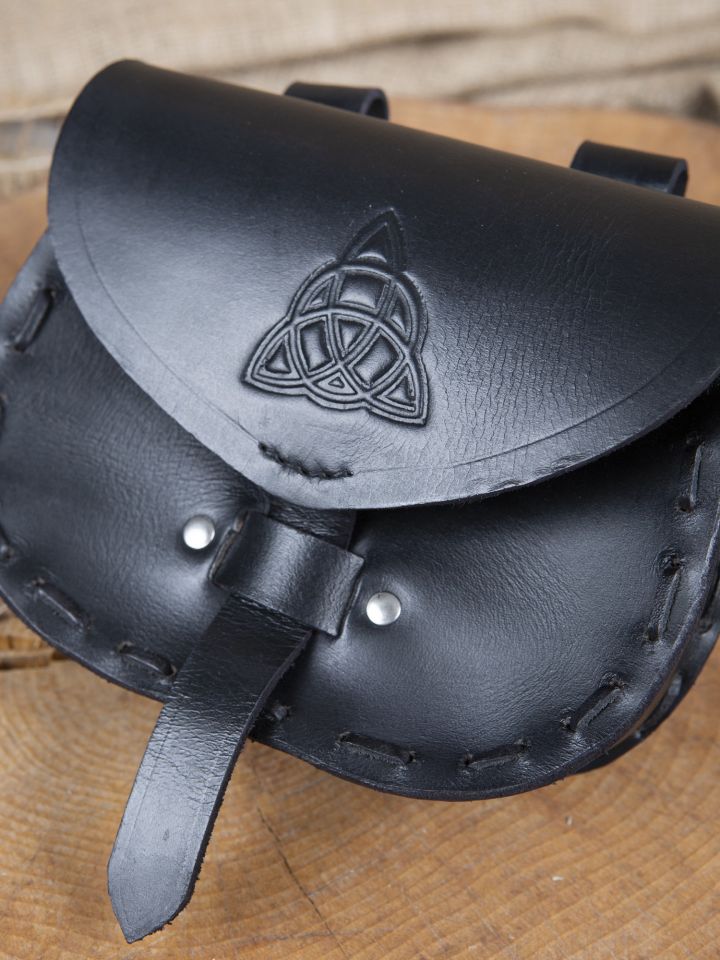 Leather belt pouch with Celtic embossing black 2