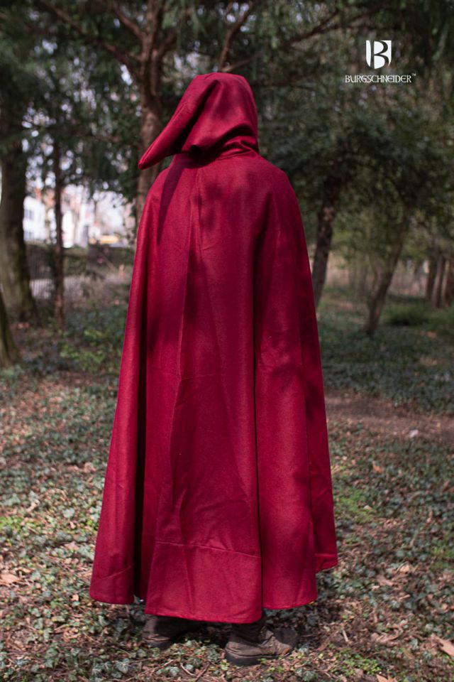 Hibernus red hooded cape 2