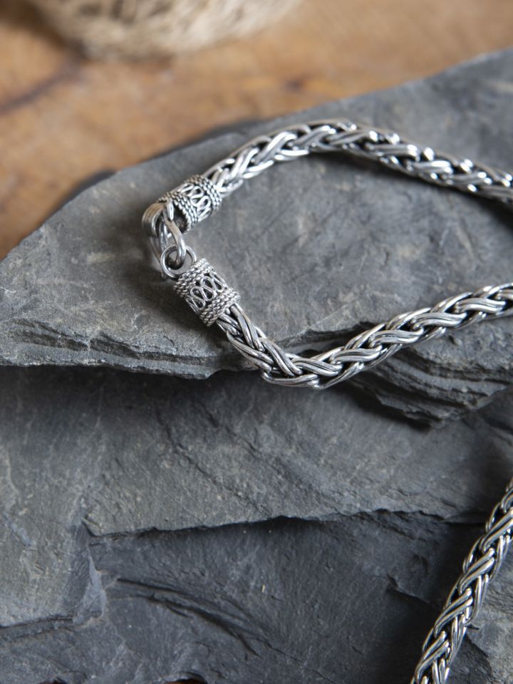 Solid Viking necklace 2