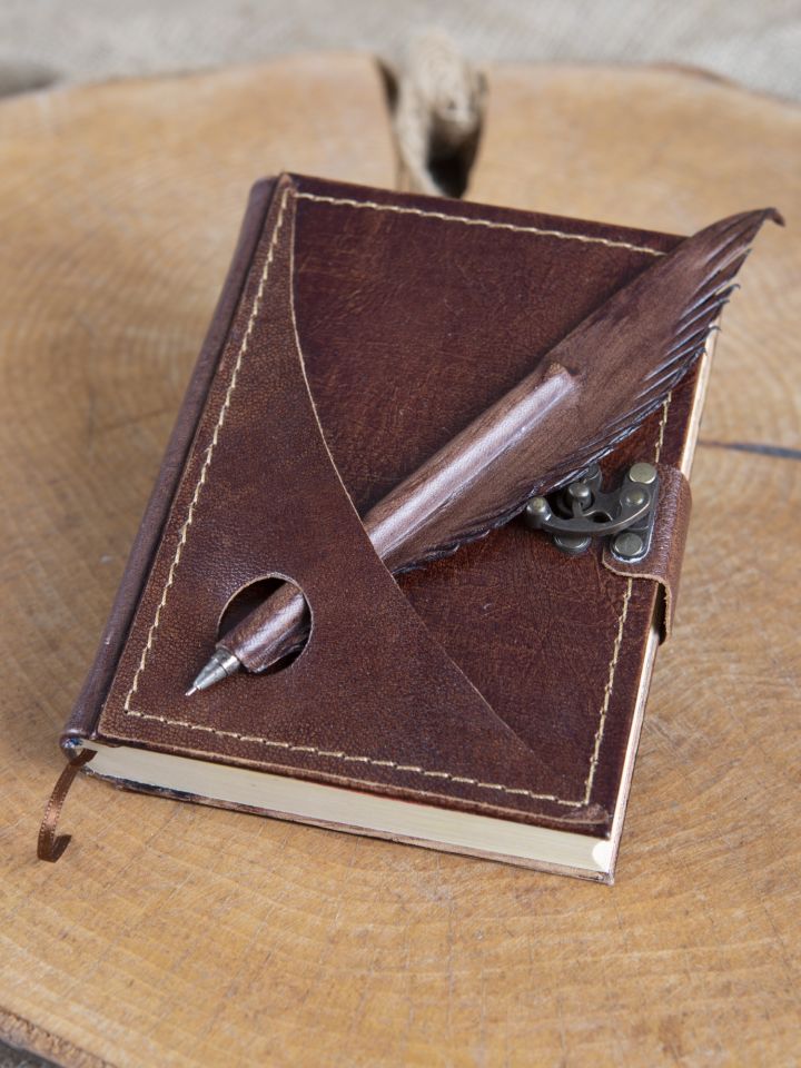 Leather book with pen holder brown, medium 2