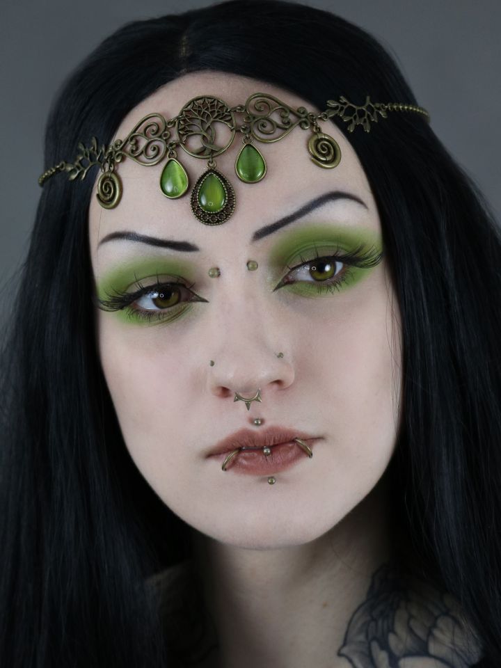 noble headdress Yggdrasil green 2