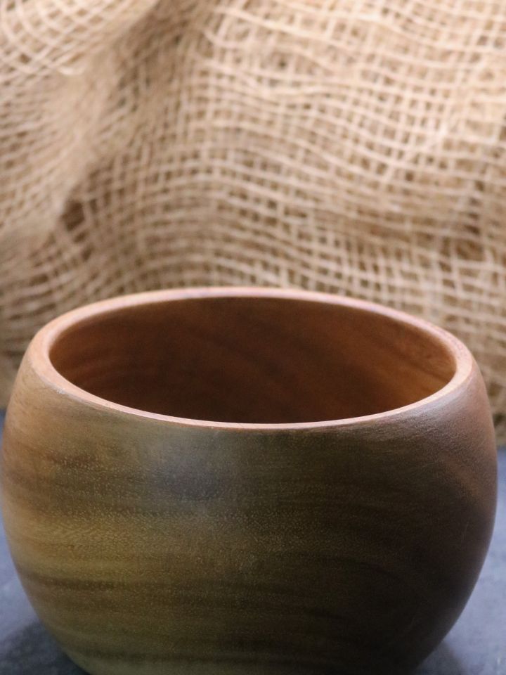 Wooden bowl made of acacia wood 15 cm 2