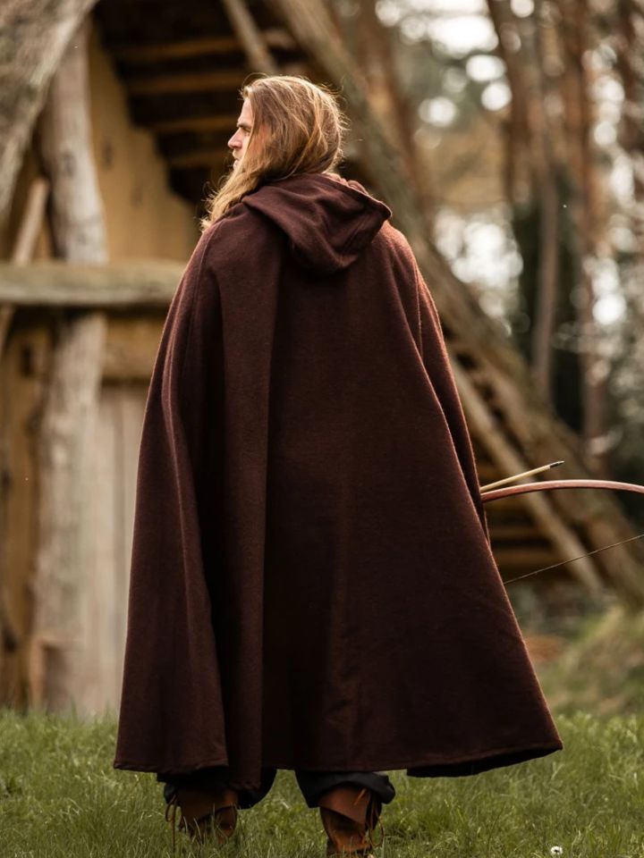 Wool cape (with hood) brown 2